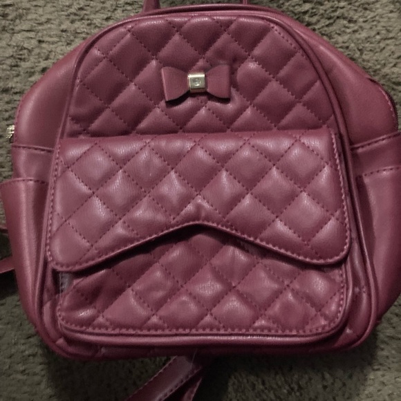 Pink kinda fushia purse - Picture 2 of 3